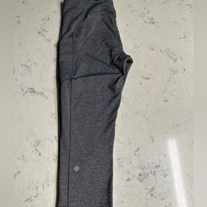 Lululemon jogger crop leggings
